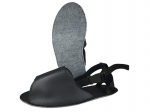10-210/2MKL czarne ochronne filcowe-tworzywowe obuwie muzealne z zapiętkiem i regulownym zapięciem, wielorazowego użytku ochraniacze na buty MĘSKI - galeria - foto#1