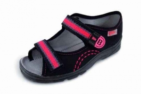 20-969/4 czarno/czerwone sandałki - kapcie dziecięce Befado