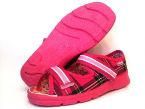 20-969Y038 różowe sandałki - kapcie dziecięce Befado Max
