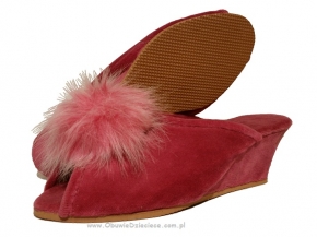 61-Puszek-RŻbz różowe eleganckie kapcie pantofle papucie dziewczęce damskie z puszkiem BISBUT  35-40