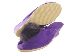 61-Puszek-FI fioletowe eleganckie kapcie pantofle papucie dziewczęce damskie z puszkiem pomponem BISBUT  35-40