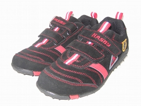 24-U273B czarno/czerwone obuwie sportowe dziecięce Hasby