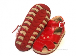 0-006ce Czerwone sandałki niemowlęce